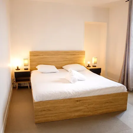 Apartment La Place Servant 2 *