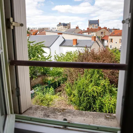 La Place Servant 2 Apartment Montlucon